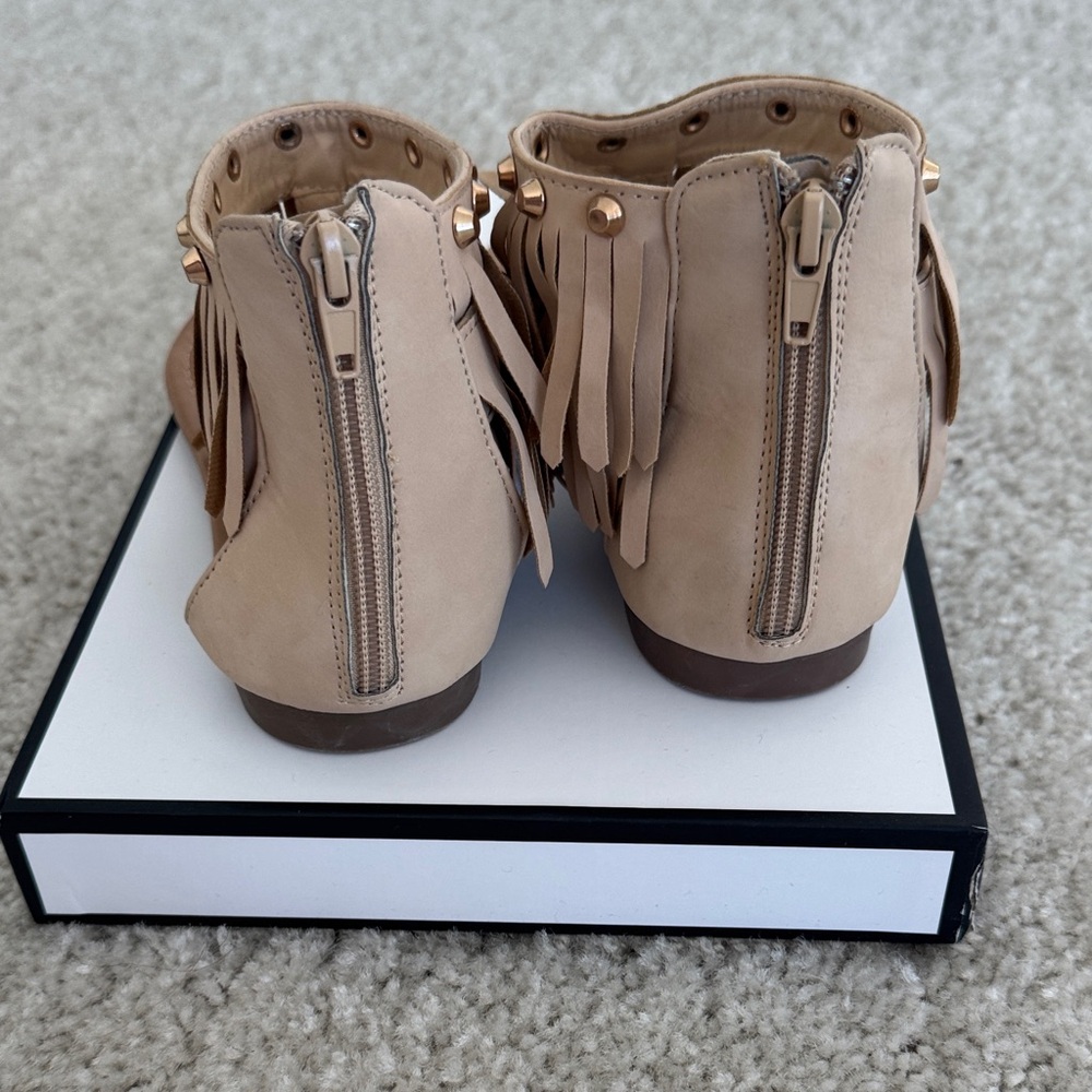 Adriana New York Fringe Sandals, Tan Color, Size: 7 - Picture 3 of 8